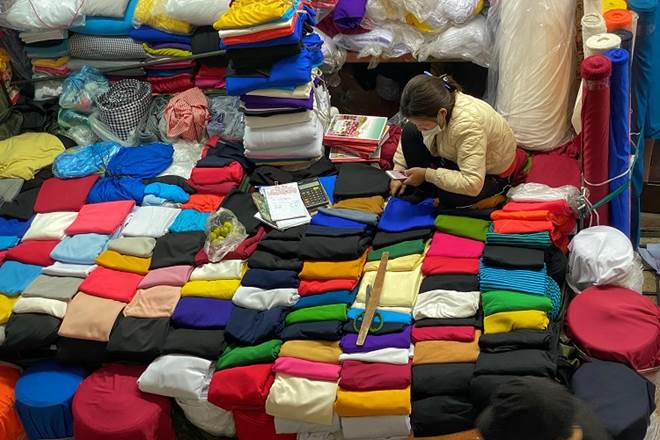 Khung cảnh chưa từng có tại chợ đầu mối lớn nhất Hà Nội-4