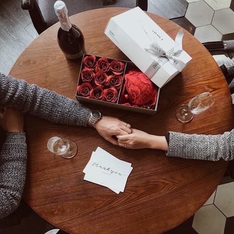 Ngày 8/3 tặng mẹ, vợ, người yêu quà gì để vừa ý nghĩa, ngọt ngào lại thiết thực?-5