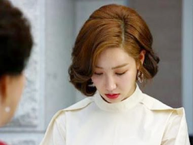 Trách móc chồng lô đề mất cả ô tô, hôm về quê ăn giỗ tôi đứng không vững khi nghe mẹ dặn dò-2