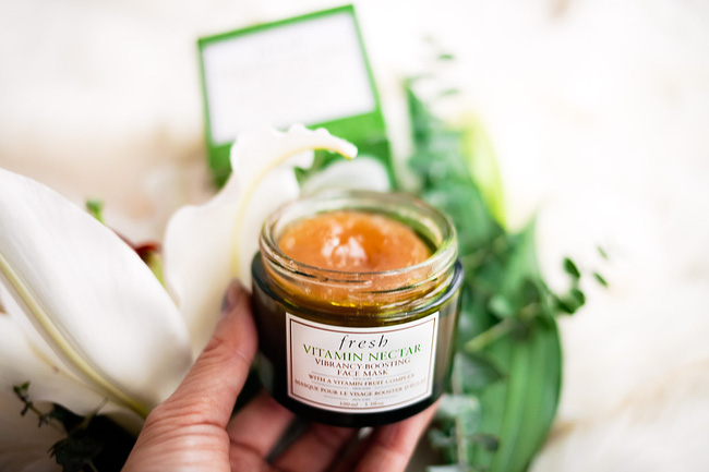 Đây chính xác là 7 sản phẩm skincare gái Pháp dùng để có làn da căng bóng, mượt mà như lụa-2