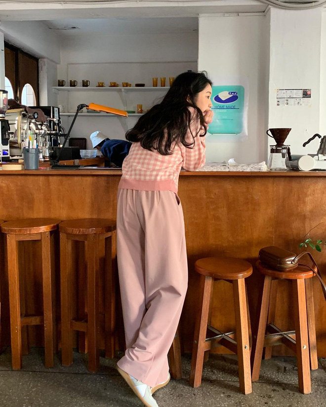 Học lỏm 4 công thức phối màu chuẩn đét, mix bừa cũng có outfit đỉnh như fashionista!-8