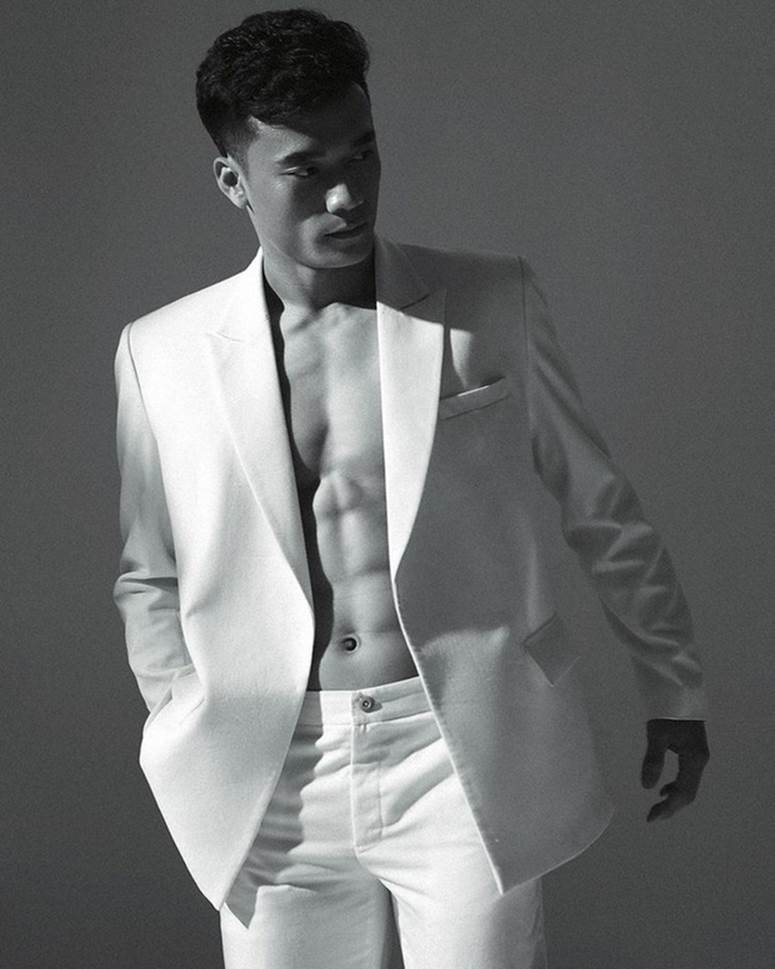 Bùi Tiến Dũng tức xì khói khi dạy bạn gái tập nói tiếng Việt-2