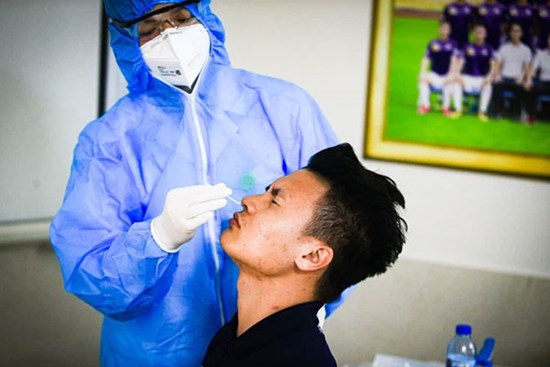 Quang Hải, Bùi Tiến Dũng được đề nghị ưu tiên sử dụng vaccine Covid-19