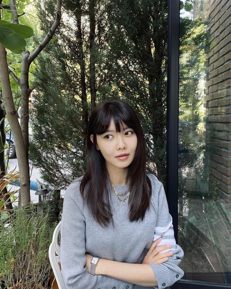 5 kiểu tóc sao Hàn 30+ đang kết thân để trông trẻ như gái đôi mươi, vẻ sang - xịn - mịn thì khỏi bàn cãi-6