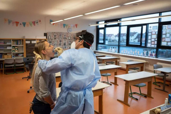 Triệu chứng mới của Covid-19 không ngừng xuất hiện: Báo hiệu về các biến thể mới?-1