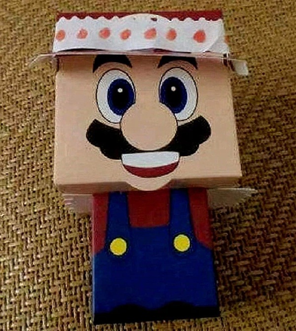 Bà mẹ mua quà đắt tiền để con mang tới lớp, nhưng hành động sau đó khiến ai nấy ngán ngẩm cho kiểu phụ huynh nhà giàu-3