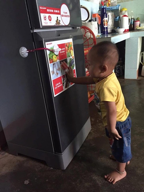 Mẹ trẻ lên mạng cầu cứu vì con tối ngày mở tủ lạnh, ngờ đâu nhiều nhà còn chịu cảnh khủng khiếp hơn mà chỉ biết bó tay bất lực-9