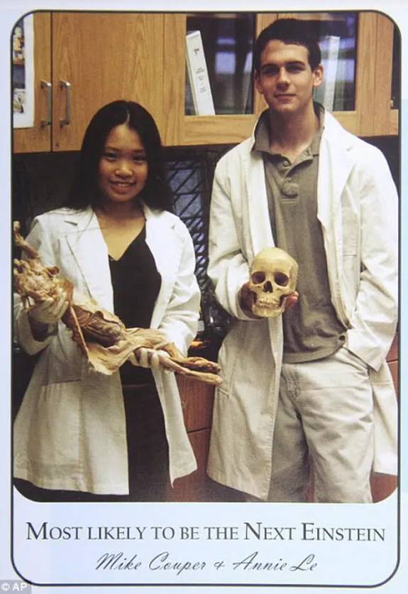 Vụ án nữ sinh gốc Việt tử vong treo ngược trong khe tường đúng ngày kết hôn, thái độ của thủ phạm sau gây án&nbsp;ai cũng căm phẫn-2