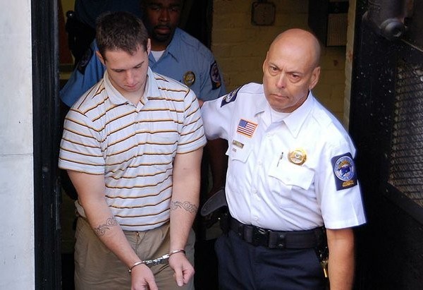 Vụ án nữ sinh gốc Việt tử vong treo ngược trong khe tường đúng ngày kết hôn, thái độ của thủ phạm sau gây án&nbsp;ai cũng căm phẫn-7