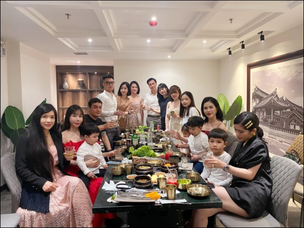 Văn minh sau ly hôn như Việt Anh và vợ cũ: Vẫn đứng chung một khung hình, cùng tổ chức mừng sinh nhật con trai-3