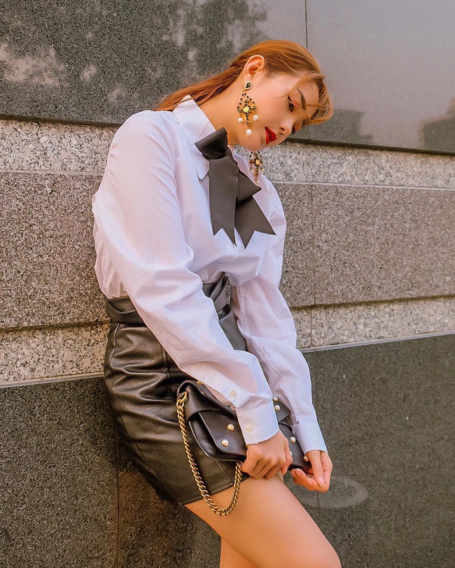 Minh Hằng hay diện chân váy ngắn hack dáng, hack tuổi nhưng có vài kiểu nàng 30+ học theo dễ thành cưa sừng làm nghé-5