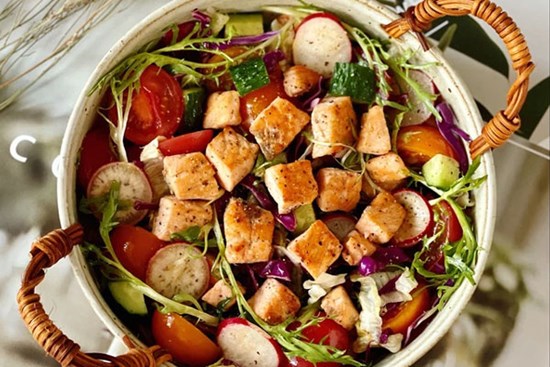 Ngon thế này mà lại ăn thoải mái không sợ tăng cân - đây chính là món salad phải có trong thực đơn của bạn!