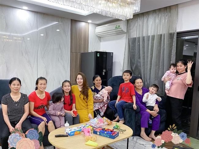 Hằng Túi bất ngờ khoe bụng chảy xệ sau khi sinh con thứ 5 khiến ai cũng ngạc nhiên, quan trọng là sắc vóc hot mom 5 con vẫn khó ai có thể qua được-3