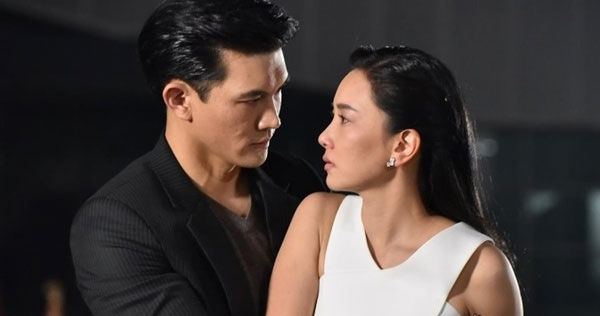 Gục xuống khi chồng đưa bé gái giống hệt về, nửa đêm anh thủ thỉ bí mật không tưởng-2