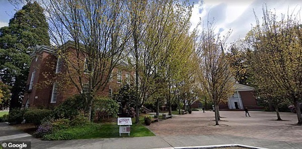 Vợ cũ tỷ phú Amazon bất ngờ tuyên bố tái hôn với nửa kia đặc biệt, động thái ngay sau đó của ông Jeff Bezos gây chú ý-2