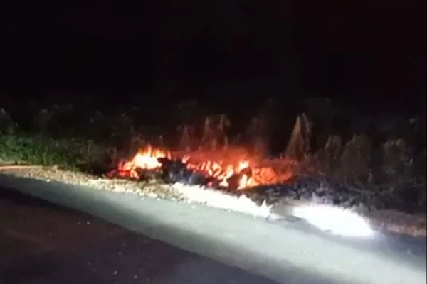 Hải Dương: Bé gái 6 tuổi bị mẹ đẻ bạo hành thâm tím mặt mũi, nhốt trong nhà-3