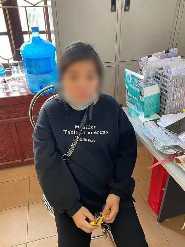 Hải Dương: Bé gái 6 tuổi bị mẹ đẻ bạo hành thâm tím mặt mũi, nhốt trong nhà-2