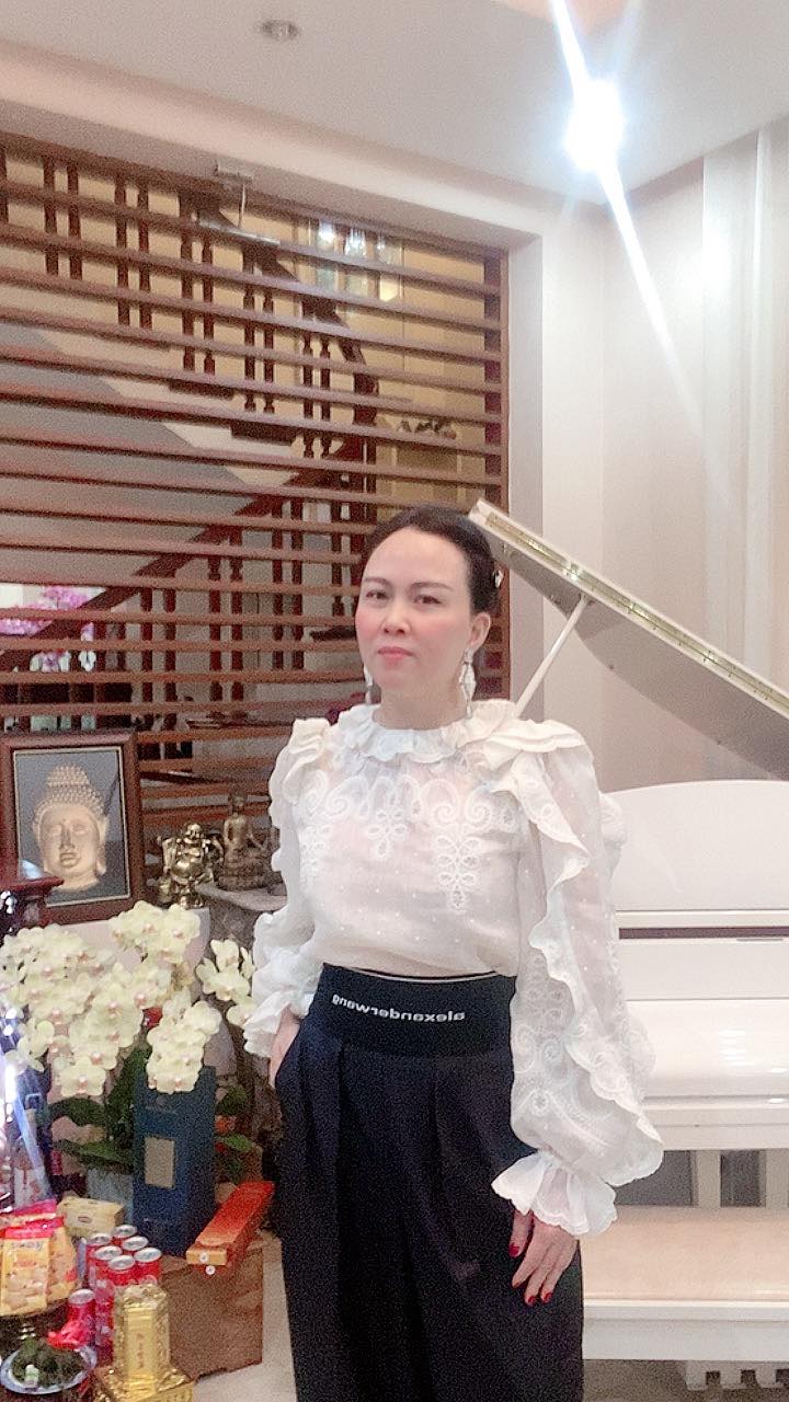 Mùng 8/3, nghe Phượng Chanel tâm sự về hạnh phúc và bí quyết để nuôi dưỡng sự trẻ trung ở tuổi 44-2