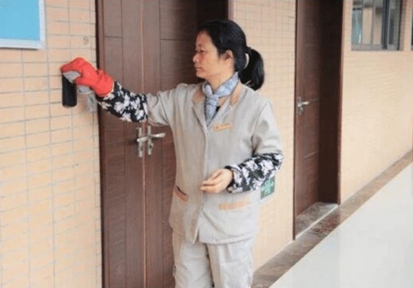 Tài tử hạng A bỏ 1000 tỷ tậu siêu biệt thự nhưng 7 năm bỏ trống, bà giúp việc bỗng hưởng lợi cả vương quốc-3