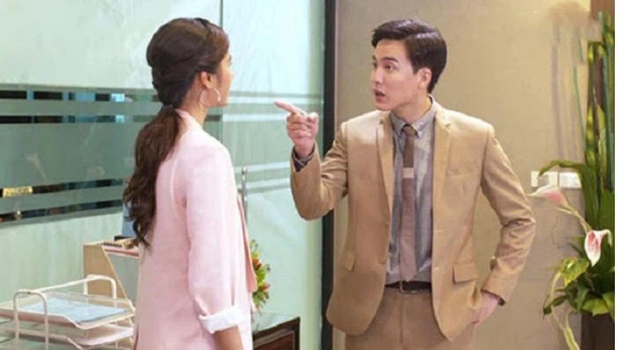 Vô tình biết mẹ chồng xúi con trai đem tiền giữ hộ, nàng dâu phản pháo cực rắn khiến bà rơi cả cốc nước trên tay-1