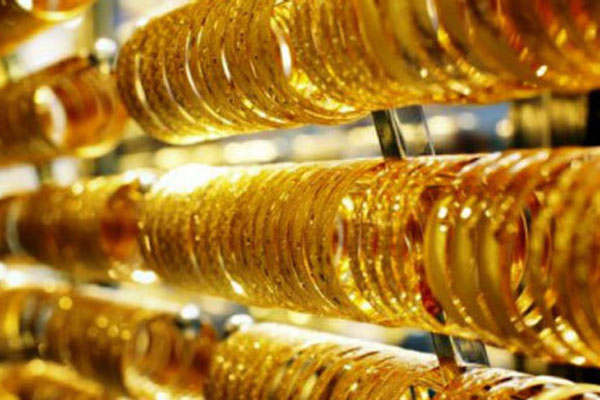 Giá vàng hôm nay 10/3: USD bất ngờ giảm, vàng tăng vọt-2