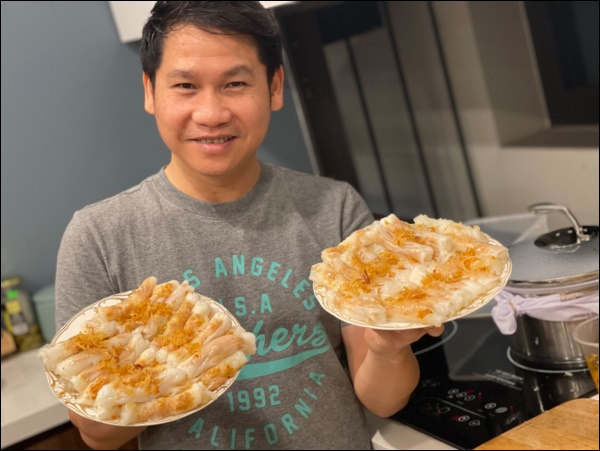Ca sĩ Trọng Tấn quả là đa tài, không chỉ hát hay, đàn giỏi mà còn trổ tài làm bánh cuốn nóng đãi cả nhà cũng siêu ngon-5