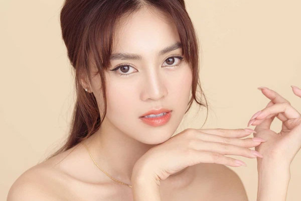 Ninh Dương Lan Ngọc diện bikini len móc nhưng lộ ngay bé mỡ, người đẹp liền có pha xử lý cồng kềnh tới mức nào?-5