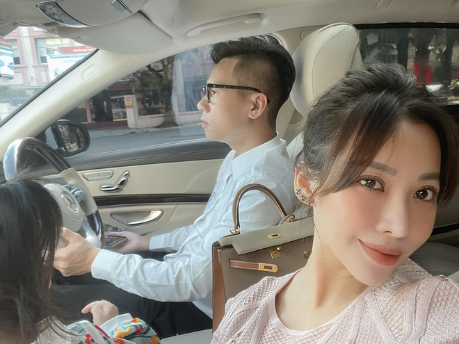 4 lần chuyển khoản của chồng khiến vợ giật mình, toàn số khủng 66, 77, 88, 99 nhưng nội dung mới là điều bất ngờ nhất-4