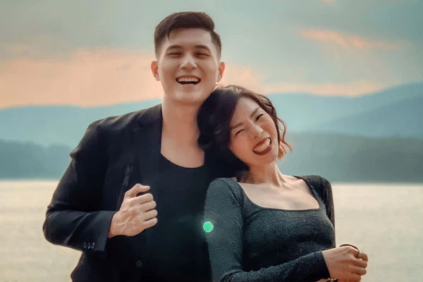 Hồng Nhung lên đồ trẻ trung đụng độ Hà Tăng: Khoe được dáng nuột nhưng vẫn mất điểm vì phụ kiện-7