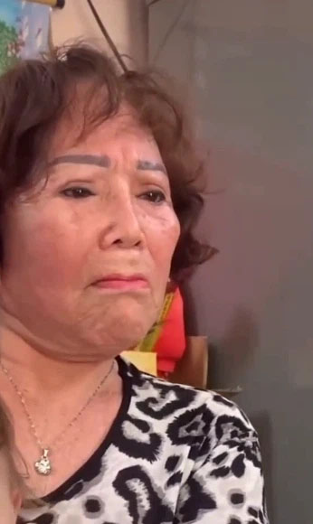 Thêm clip người phụ nữ tố Võ Hoàng Yên chữa bệnh không có tình người, không tiền khỏi chữa, chữa rồi thì ban đầu có nghe xa xa, giờ điếc thêm!-2