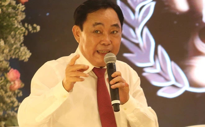 Ông Dũng lò vôi nói về video cùng ông Võ Hoàng Yên kéo lưỡi chữa bệnh: Ai cũng làm được thì còn gì là thần y-1