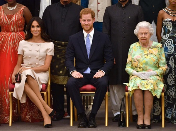 Khủng hoảng Hoàng gia Anh: Cả gia tộc hỗn loạn sau buổi phỏng vấn kể hết của Meghan và Harry với cáo buộc phân biệt chủng tộc nghiêm trọng-3