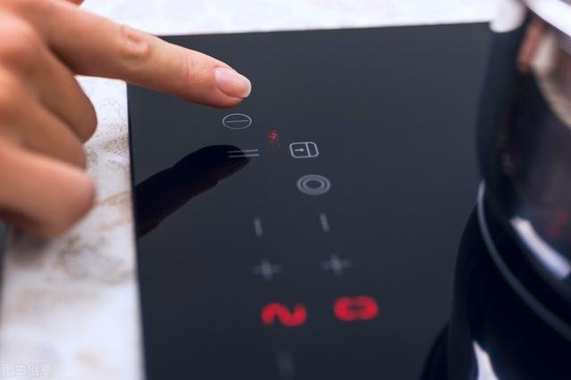 Chú ý những chi tiết nhỏ này, bếp từ nhà bạn sẽ lâu bị hỏng sau nhiều năm sử dụng-1