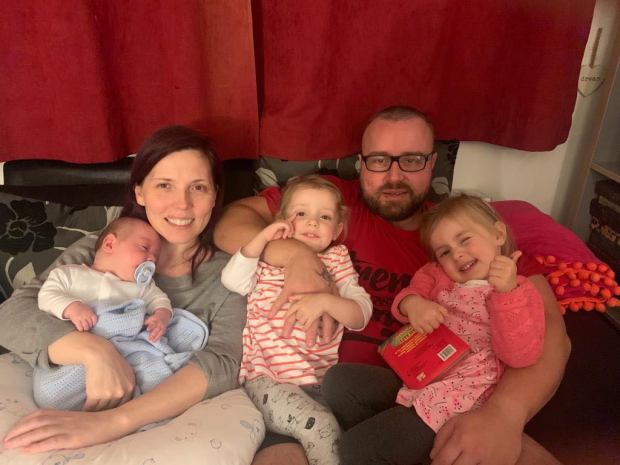 Bị tiền sản giật, sản phụ sinh xong bị rơi vào hôn mê, mất trí nhớ đến nỗi không nhận ra chồng con-5