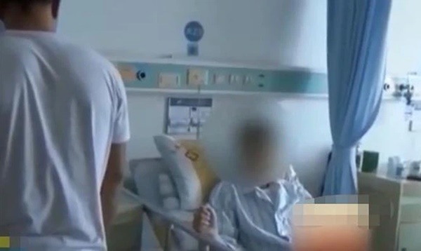 Vươn vai sau khi ngủ dậy, nam thanh niên nhập viện vì phổi tự phát nổ-2