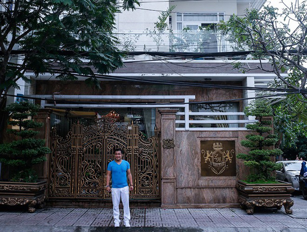 Ông vua màn bạc thập niên 90 vẫn còn độc thân, sống trong căn biệt thự 700m2 tại TP.HCM-1