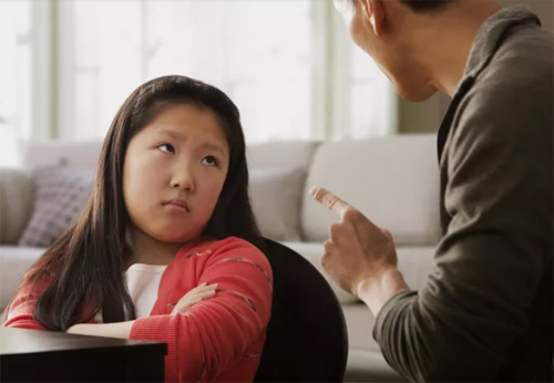 Khi trẻ tò mò về độ giàu – nghèo” của gia đình, cha mẹ nên phản ứng thế nào và 2 điều  cần tránh-2