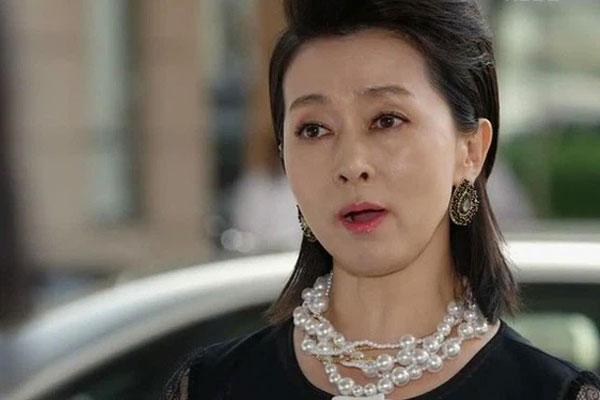 Mẹ chồng tương lai đề nghị bầu trước cưới nên rước dâu cửa sau, ai ngờ vừa dứt lời liền bị bà thông gia vùi dập bẽ mặt-1