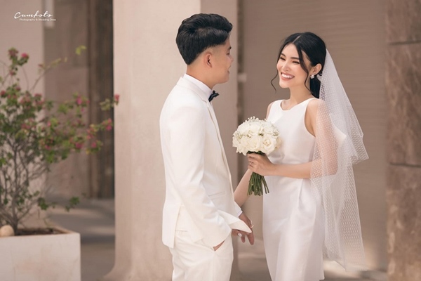 Cô dâu xinh như hoa hậu với dàn xe rước dâu trị giá 50 tỷ: Vợ thích ăn lẩu, chồng mở cả chuỗi nhà hàng, mẹ chồng luôn khen con dâu vì một điều đặc biệt!-7