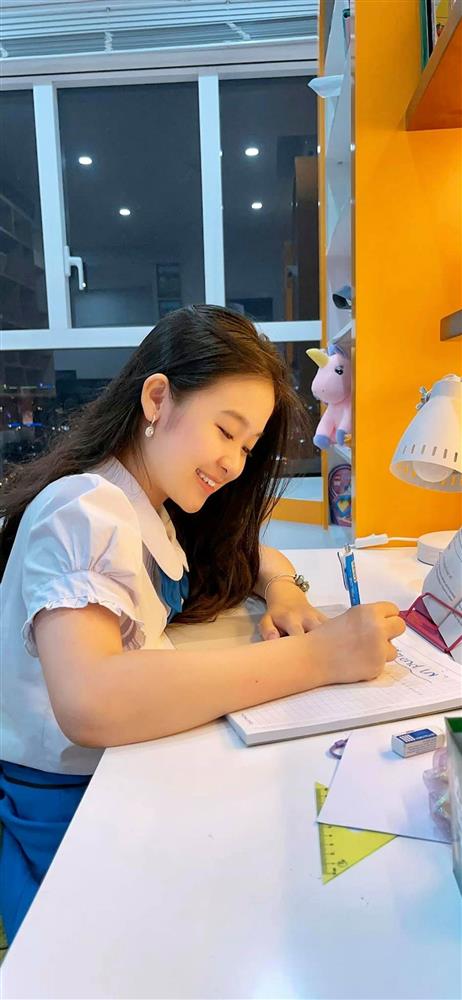 Cô bé Hoa khôi nhí Tây đô 13 tuổi mua chung cư cao cấp cả tỷ đồng ở Sài Gòn tặng mẹ-1