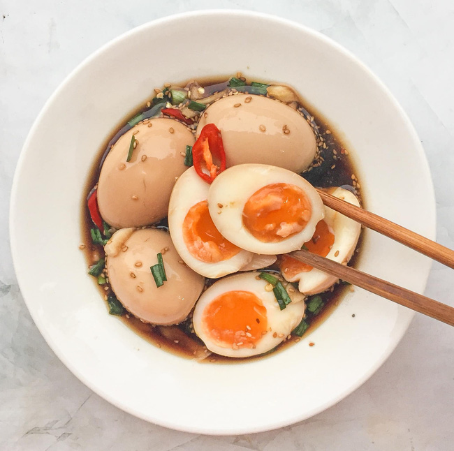 Loại bỏ nhàm chán mùa Covid và góp phần giải cứu nông sản quê hương cùng món trứng ngâm tương siêu ngon lại đưa cơm-8