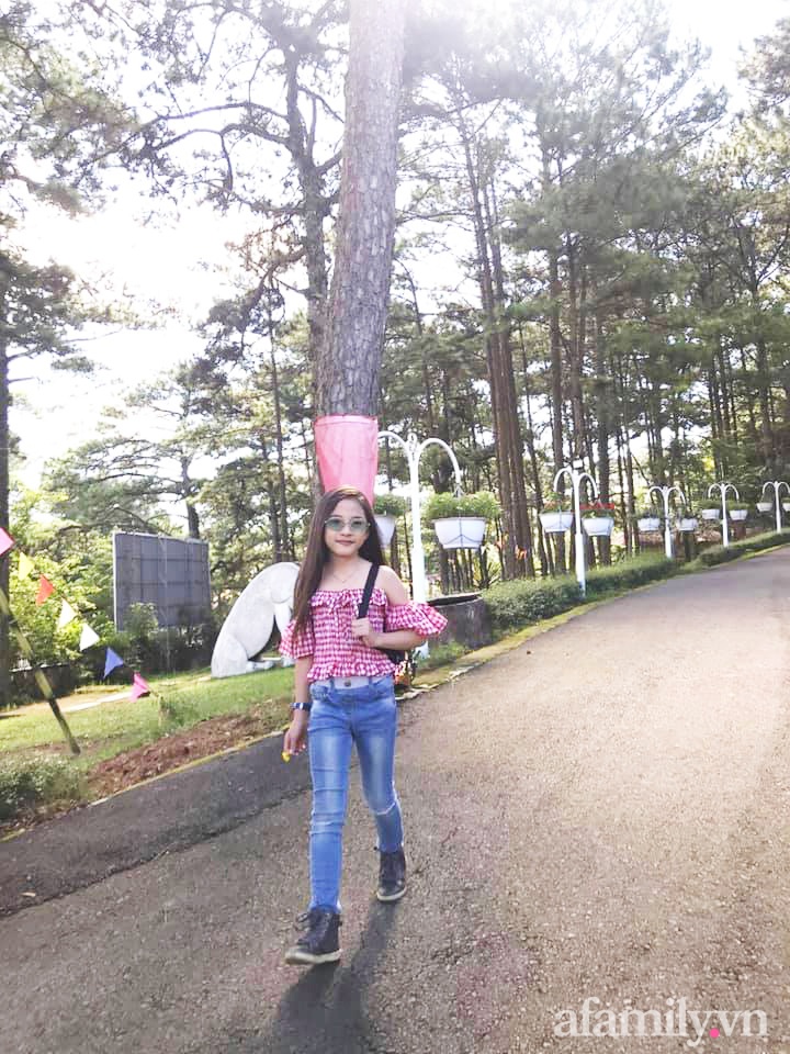 Hoa hậu nhí Việt Nam hơn 8 tuổi đã sở hữu đôi chân thon dài, mẹ tiết lộ món thức uống không thể thiếu của bé mỗi ngày để tăng chiều cao-13