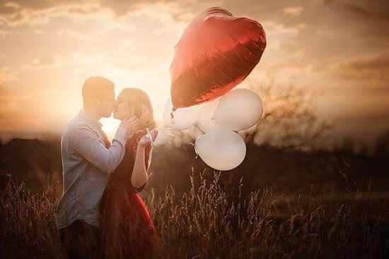 Ngày Valentine trắng 14/3 tặng chồng quà gì để vừa ý nghĩa vừa gắn kết tình cảm phu thê