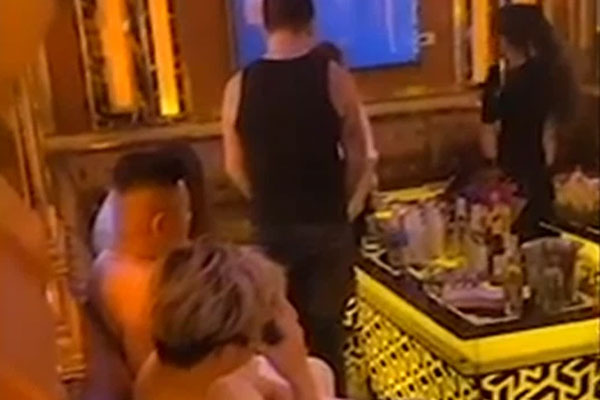 Chia tay rồi, người phũ phàng là người tử tế-2