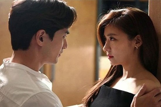 Ngay trong hôn lễ, chú rể đã lường trước cái kết vì hành động của cô dâu, hậu quả 