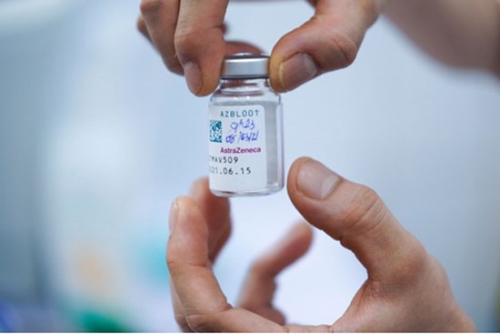 Việt Nam vẫn tiêm vaccine AstraZeneca theo kế hoạch