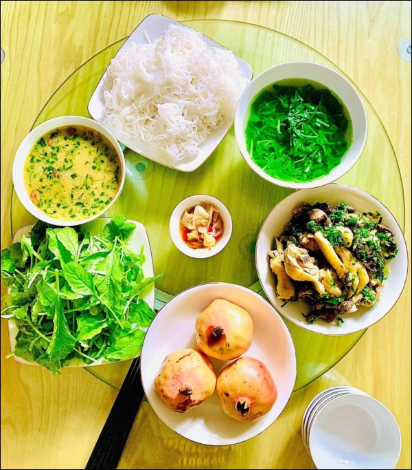 Gái đảm khoe mâm cơm gia đình đủ tiêu chí ngon-đẹp-dễ làm, hội chị em trầm trồ: Chàng nào lấy được đúng là số hưởng-5