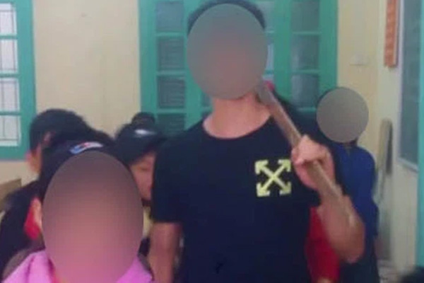 Vụ nữ sinh TP.HCM đánh nhau trong lớp: Tôi lo vì các em khác hờ hững-2