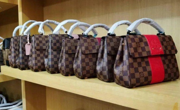 Đáng sợ với đẳng cấp làm hàng nhái Trung Quốc: Túi LV giả có chip NFC chống hàng giả, dù túi thật không hề có-3