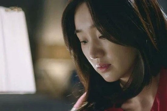 Lần nào đi ăn, bạn trai cũng phải chờ lấy được hóa đơn mới chịu ra về, để rồi khi biết lý do mà tôi lặng người